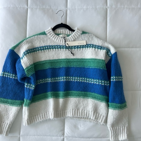 pinch sweater - Picture 2 of 5